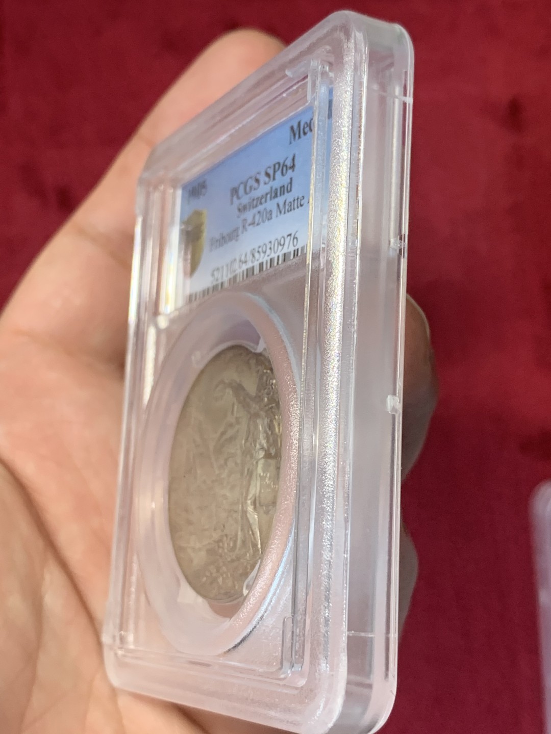 《竞宝斋》第83场-本周日，周一2场连拍（全场不限金额包邮） PCGS SP64 瑞士1905年弗里堡射击节女神城市景观高浮雕银章 精美大气 顶级品相