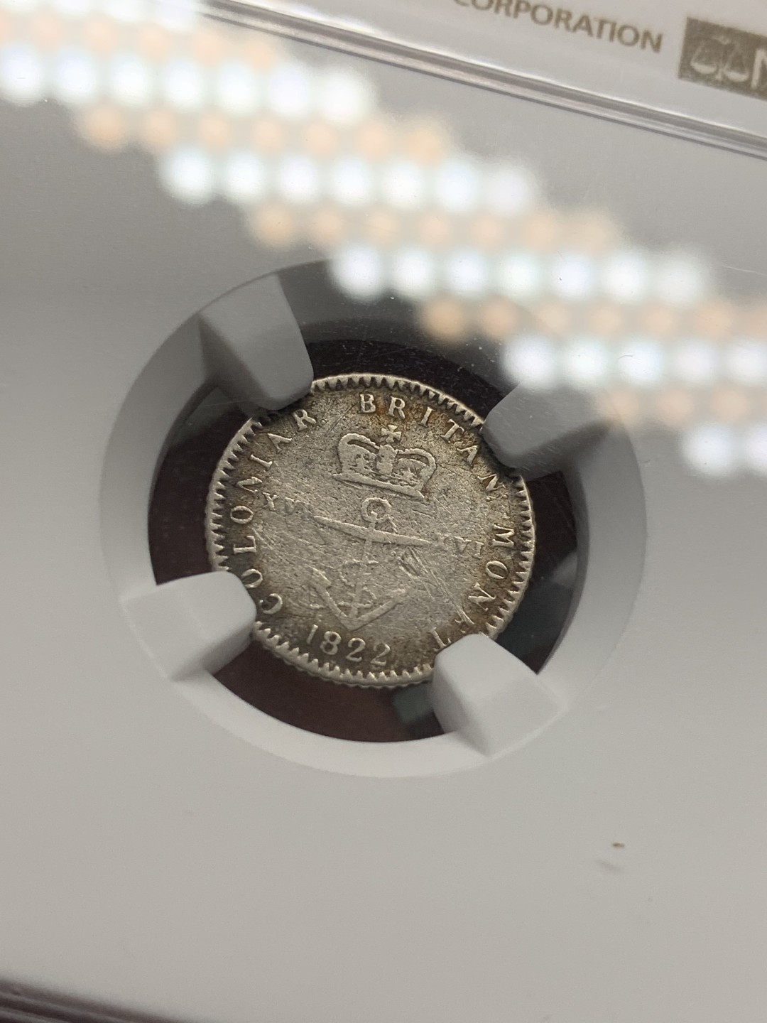 《竞宝斋》第83场-本周日，周一2场连拍（全场不限金额包邮） NGC VF细节 1822年 英属西印度群岛 锚币 1/16D银币 少见品种