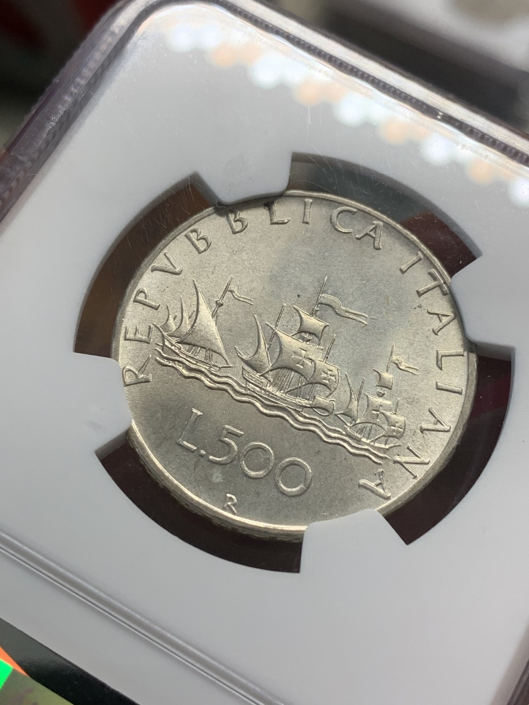 《竞宝斋》第83场-本周日，周一2场连拍（全场不限金额包邮） NGC-MS64 意大利1966年少女500里拉