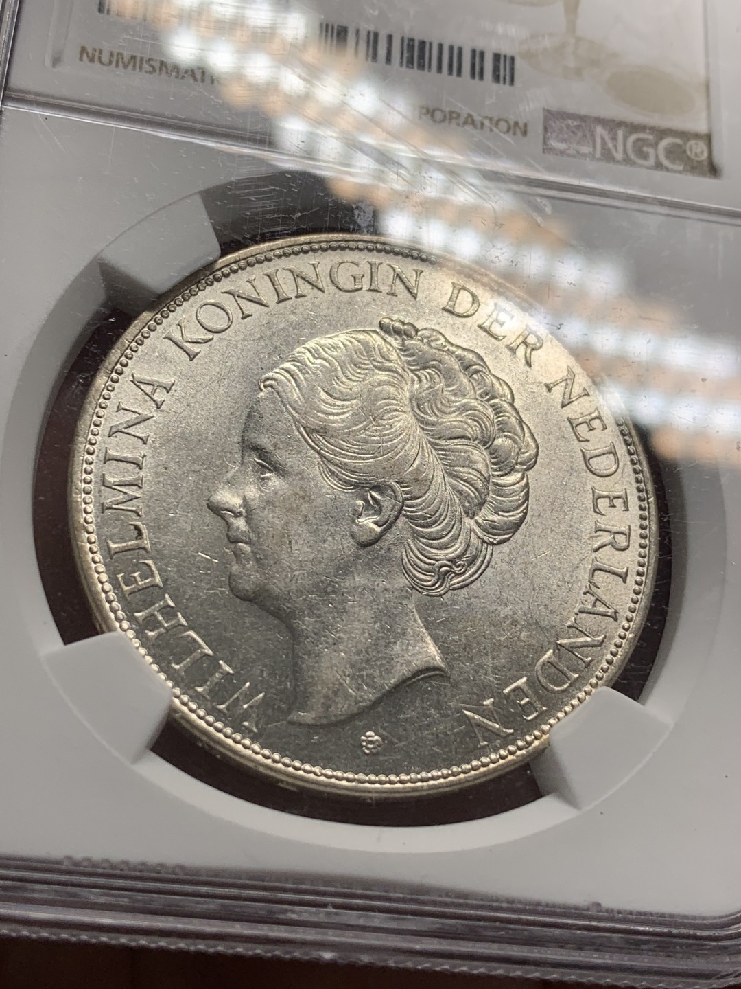 《竞宝斋》第83场-本周日，周一2场连拍（全场不限金额包邮） NGC AU55 荷兰 1931年 威廉明娜女王2.5盾 银币 状态不错 十字光好 低评