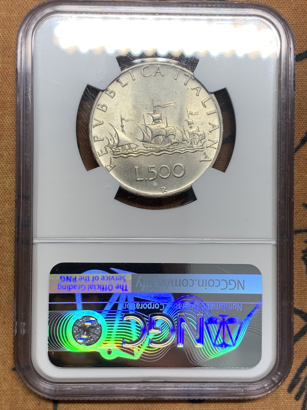 《竞宝斋》第83场-本周日，周一2场连拍（全场不限金额包邮） NGC-MS64 意大利1966年少女500里拉