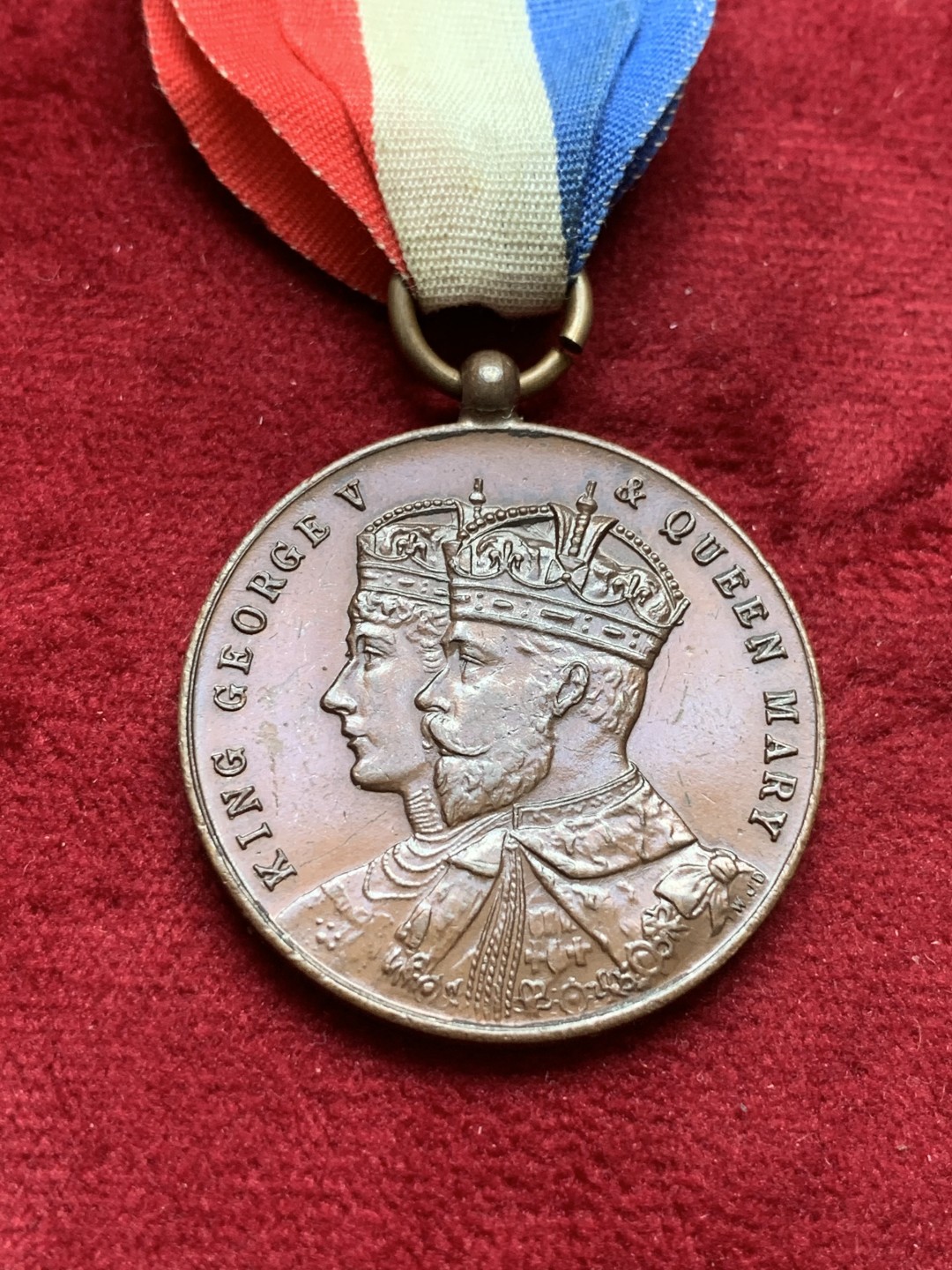 《竞宝斋》第84场-本周日，周一2场连拍（全场不限金额包邮） 1928年英国乔治五世和玛丽皇后铜质奖章 整体状态不错