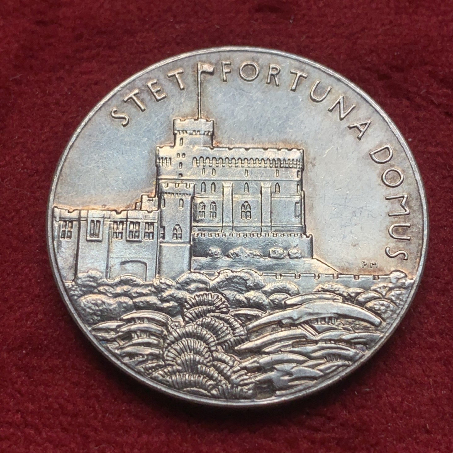 《竞宝斋》第84场-本周日，周一2场连拍（全场不限金额包邮） 英国 1935年 乔五 登基纪念 银章 31.7mm 重15.7克