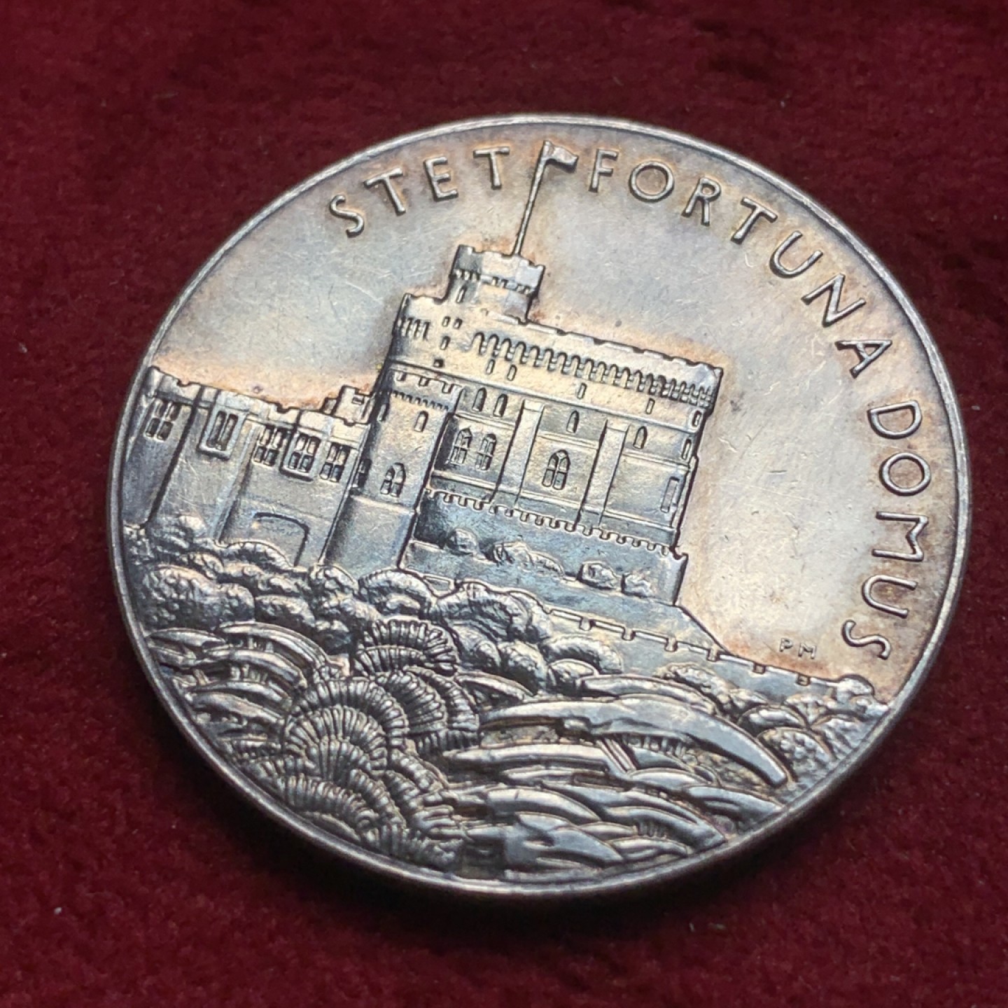 《竞宝斋》第84场-本周日，周一2场连拍（全场不限金额包邮） 英国 1935年 乔五 登基纪念 银章 31.7mm 重15.7克