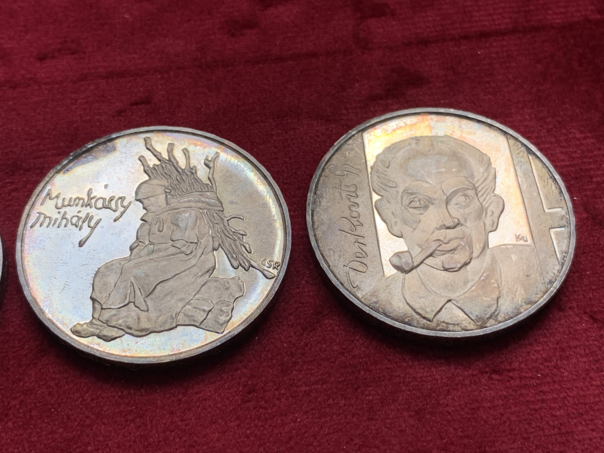 《竞宝斋》第84场-本周日，周一2场连拍（全场不限金额包邮） PROOF精美原盒包装匈牙利1976年200福林纪念银币三枚套  发行量5000枚  28.00g*3 