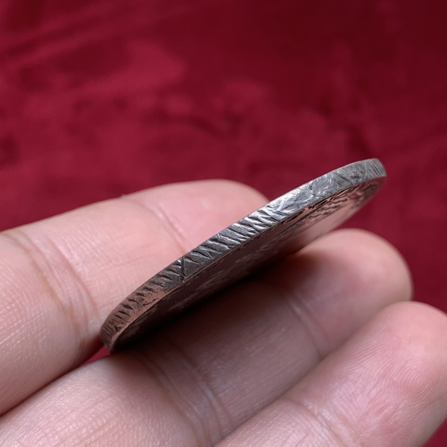 《竞宝斋》第84场-本周日，周一2场连拍（全场不限金额包邮） 荷兰 1761年 武士 杜卡特大银币 一流的底板 AU品质 自己送评吧