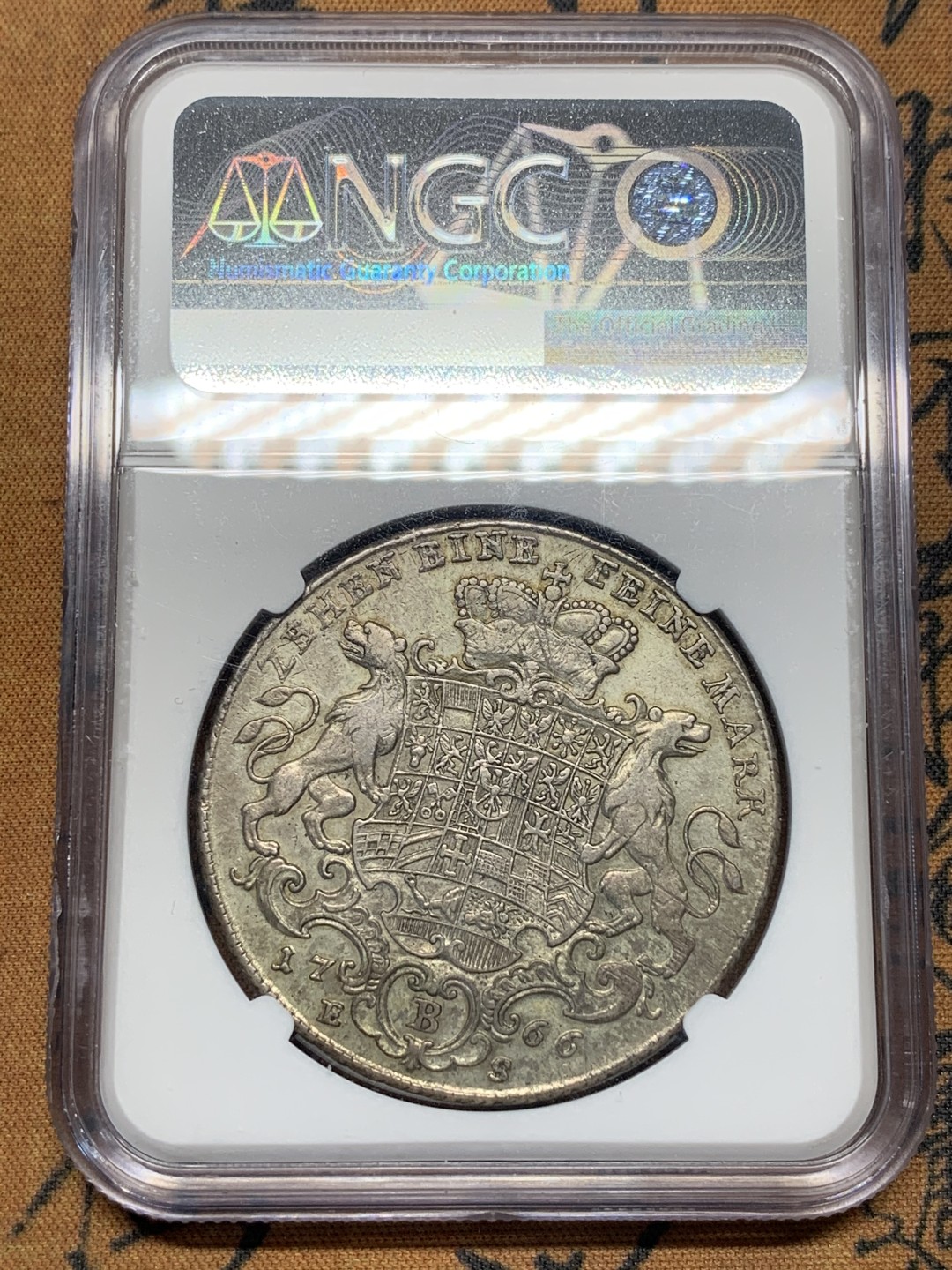 《竞宝斋》第84场-本周日，周一2场连拍（全场不限金额包邮） NGC-XF 神圣罗马帝国 勃兰登堡-拜罗伊特 1766年 1泰勒 银币 图案细节清晰 霍亨索伦家族 盔甲头像 双狮扶复杂盾徽