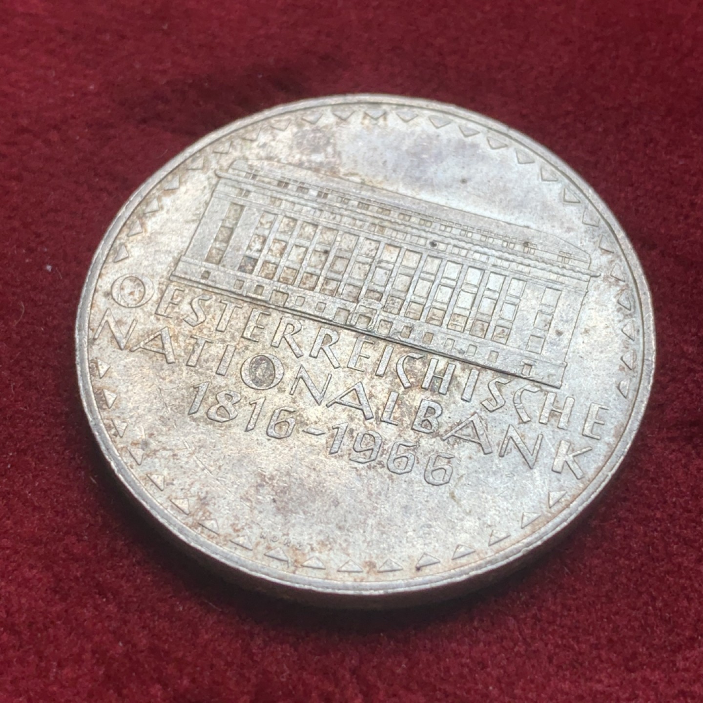 《竞宝斋》第84场-本周日，周一2场连拍（全场不限金额包邮） 奥地利 1972年 奥地利国家银行 150周年 50先令 银币