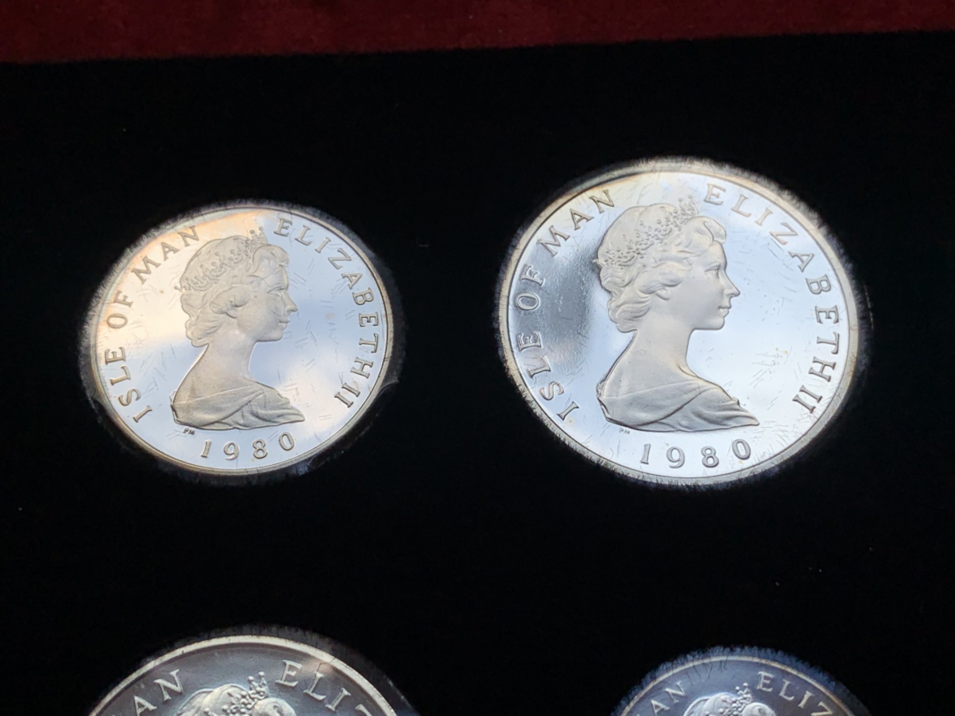 《竞宝斋》第84场-本周日，周一2场连拍（全场不限金额包邮） PROOF原盒装证书英属马恩岛1980年7枚套币（全银）