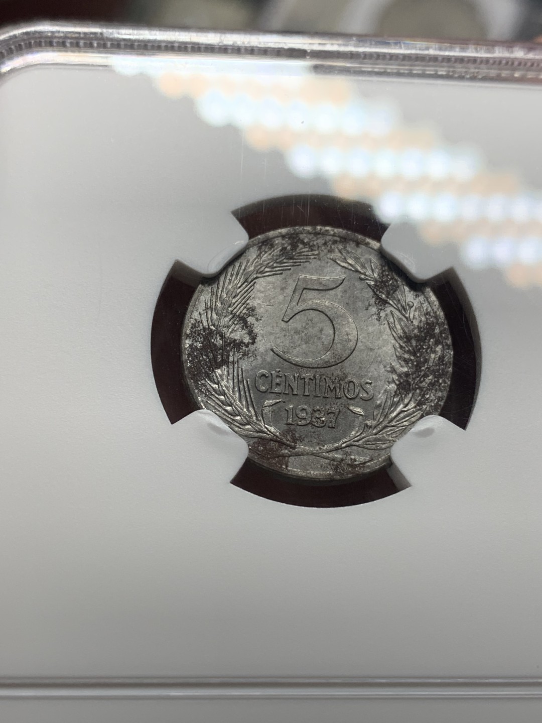 《竞宝斋》第84场-本周日，周一2场连拍（全场不限金额包邮） NGC-UNC 西班牙1937年 内战5分铁币 少见品种