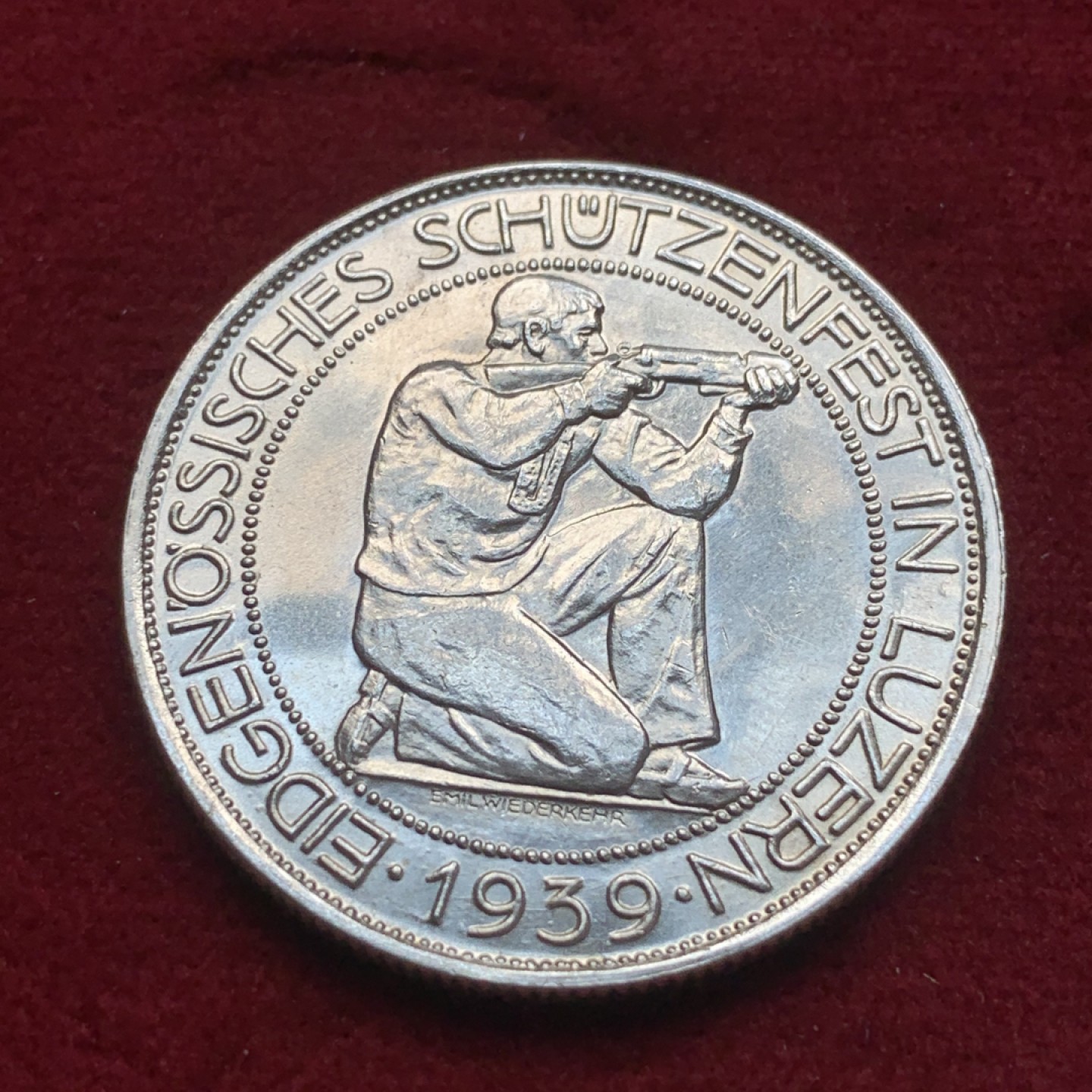 《竞宝斋》第84场-本周日，周一2场连拍（全场不限金额包邮） 瑞士 1939年 卢塞恩联邦射击节 狩猎5法郎银币 状态不错