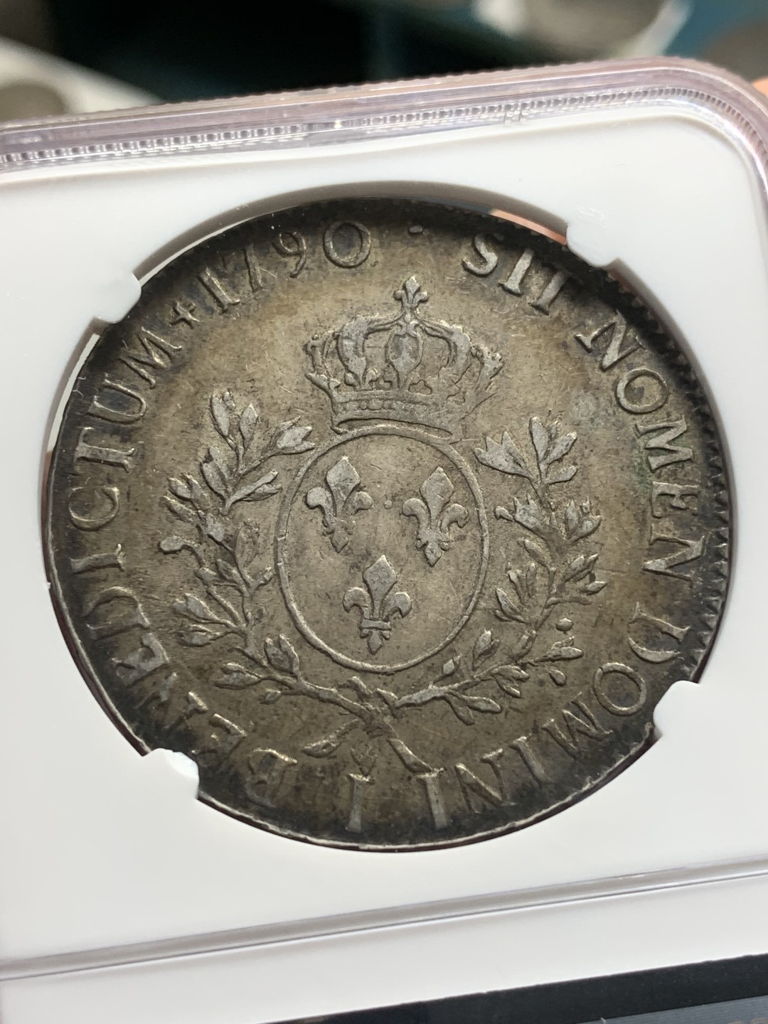 《竞宝斋》第84场-本周日，周一2场连拍（全场不限金额包邮） NGC-AU50 法国1790-I年 路易十六 老ECU大银币 传世老包浆 一流的味道