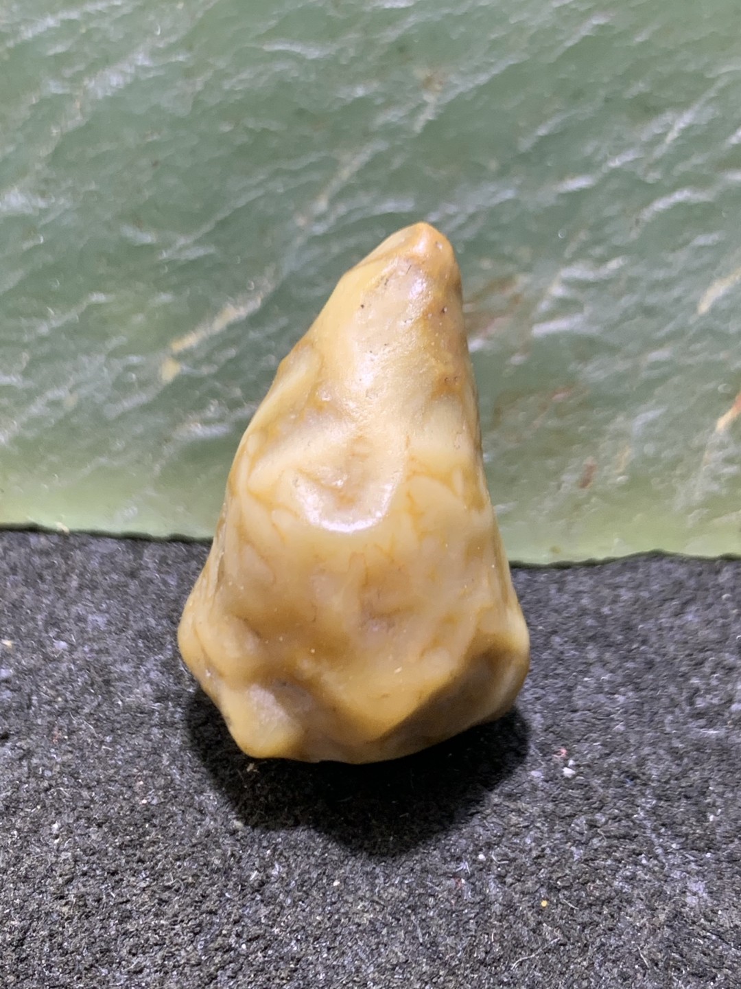 精美阿拉善筋脉石原石珠子一颗
