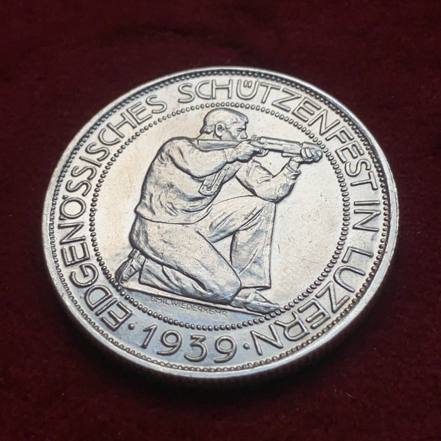 《竞宝斋》第84场-本周日，周一2场连拍（全场不限金额包邮） 瑞士 1939年 卢塞恩联邦射击节 狩猎5法郎银币 状态不错