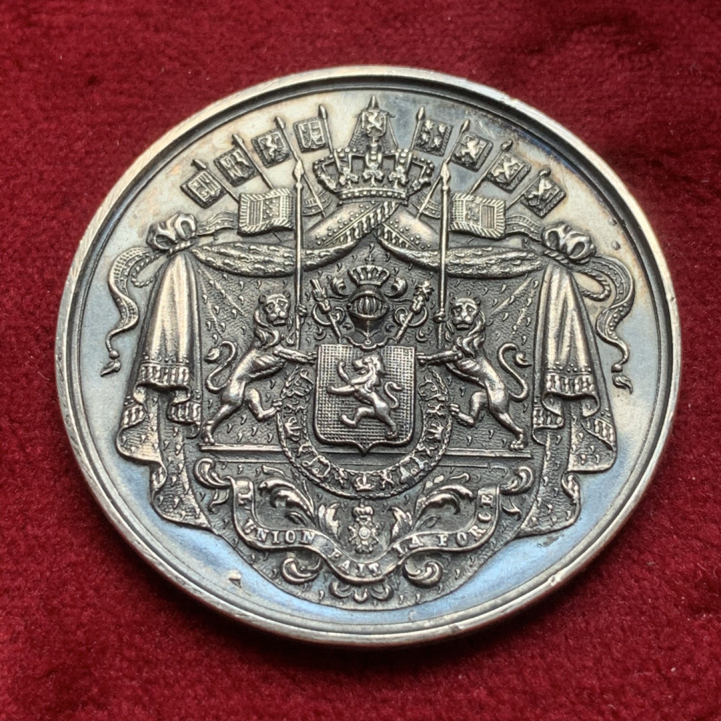 《竞宝斋》第84场-本周日，周一2场连拍（全场不限金额包邮） 19世纪比利时银章    图尔奈皇家园艺协会    41mm  20g