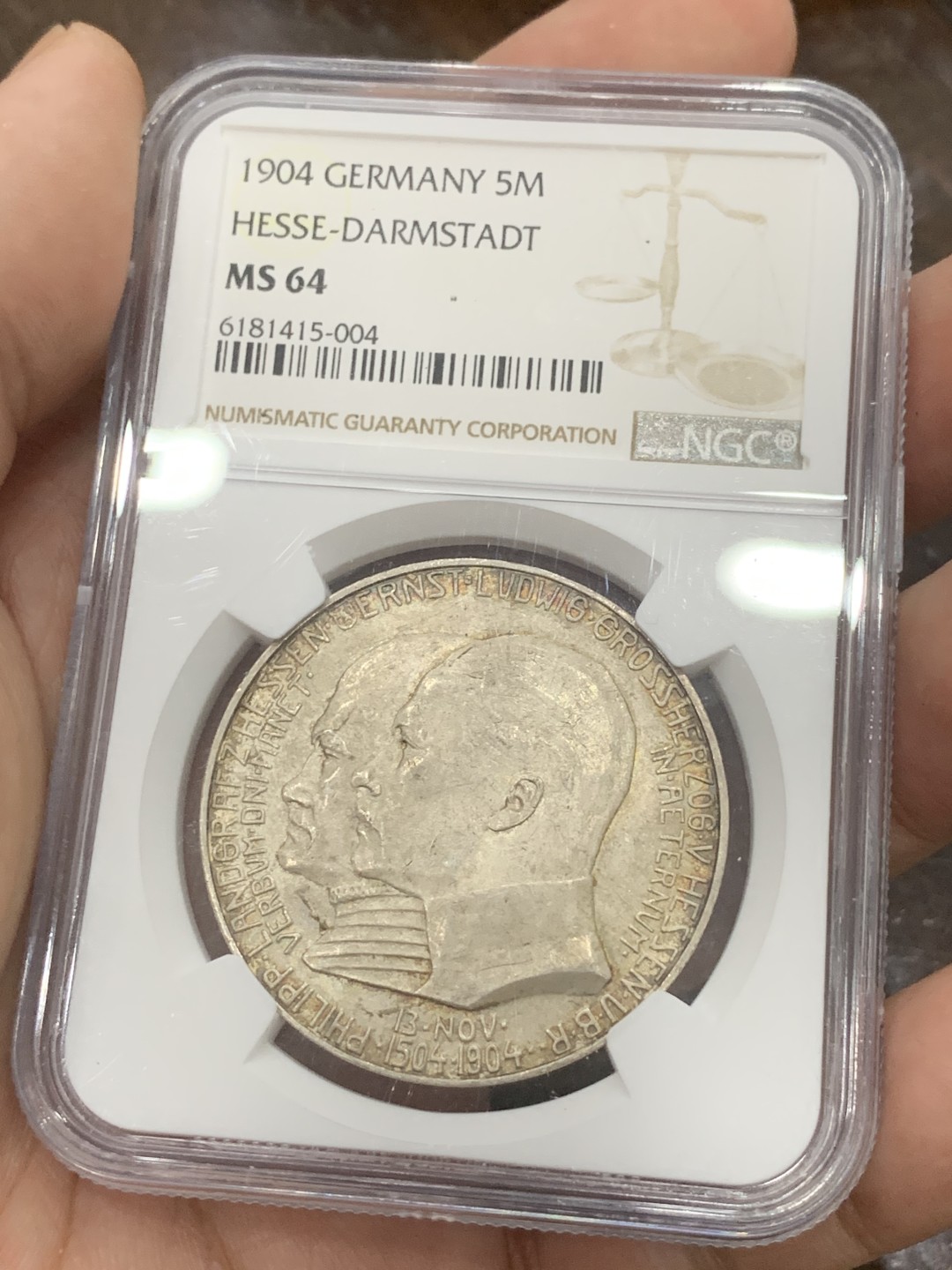 《竞宝斋》第84场-本周日，周一2场连拍（全场不限金额包邮） 高分 NGC MS64 德国 1904年 黑森达 姆施塔特400周年纪念5马克 银币