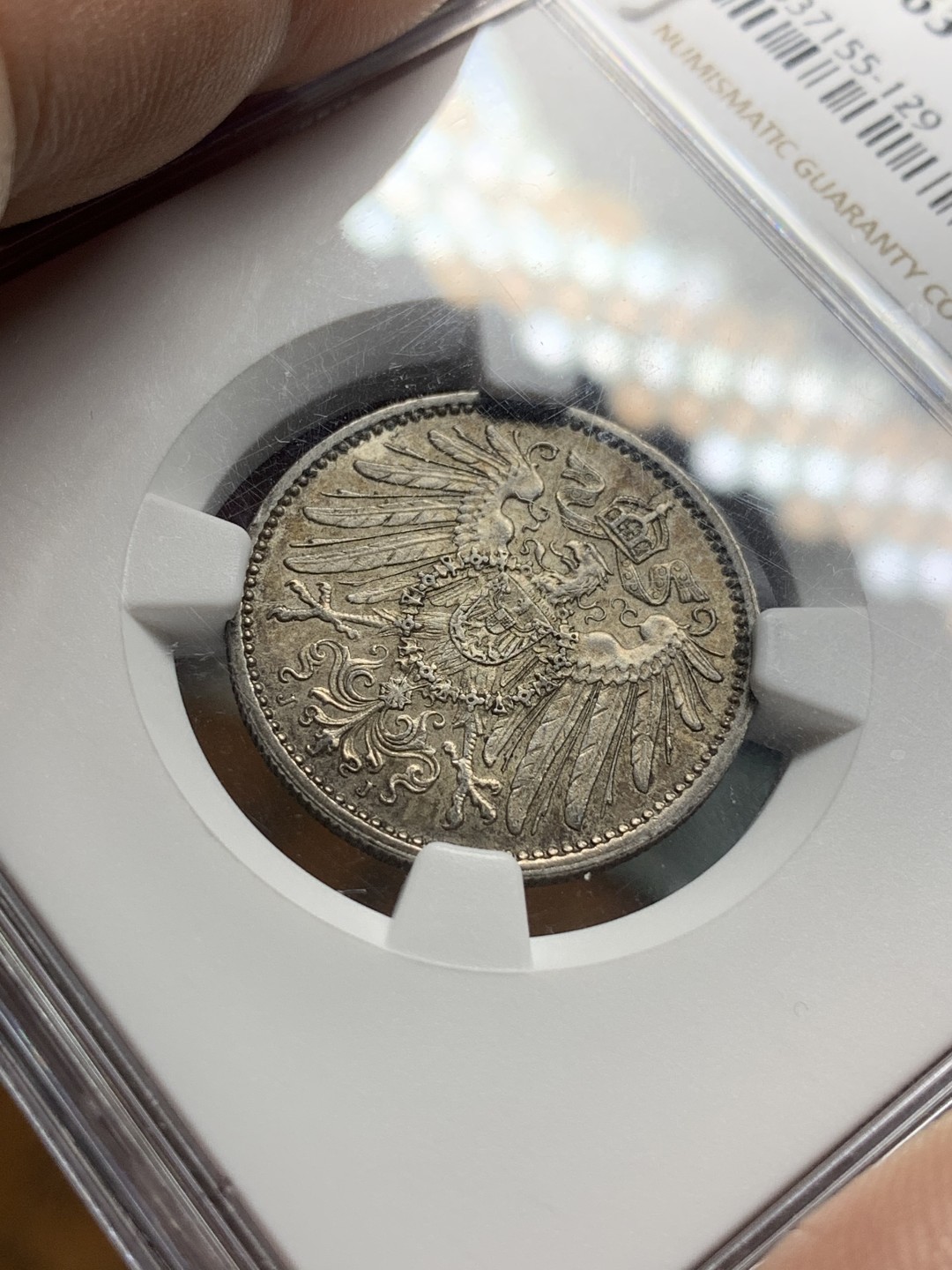 《竞宝斋》第84场-本周日，周一2场连拍（全场不限金额包邮） NGC-MS63 德国 1914年J版 1马克 银币 双面深包浆 