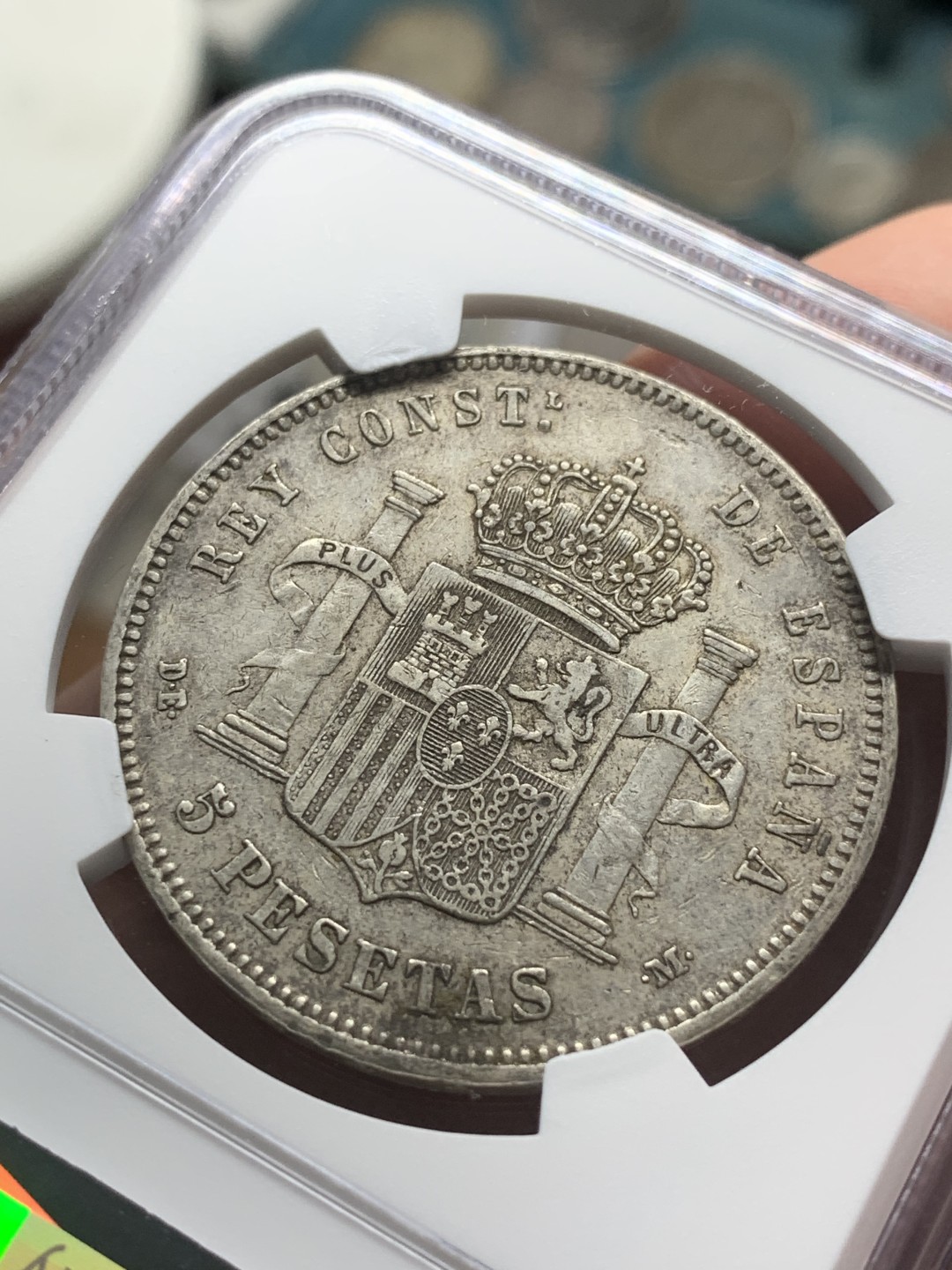 《竞宝斋》第84场-本周日，周一2场连拍（全场不限金额包邮） NGC-AU53 西班牙1877年 阿方索十二世 双柱5比塞塔大银币 细节一流 带底光 更高分只有个位数