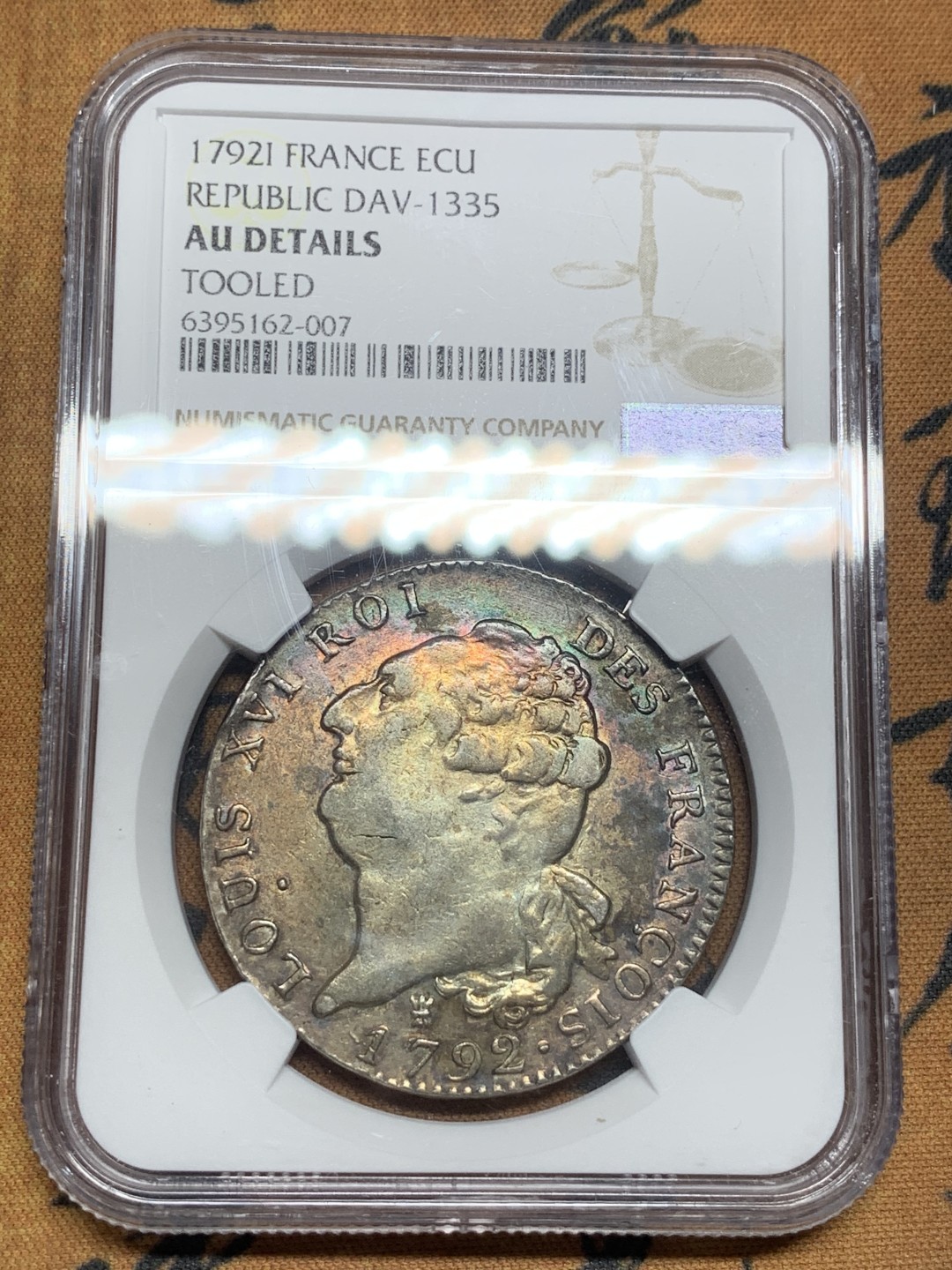 《竞宝斋》第84场-本周日，周一2场连拍（全场不限金额包邮） NGC-AU法国 1792-I年 路易十六 1ECU五彩包浆大银币 高价拿的 非常漂亮