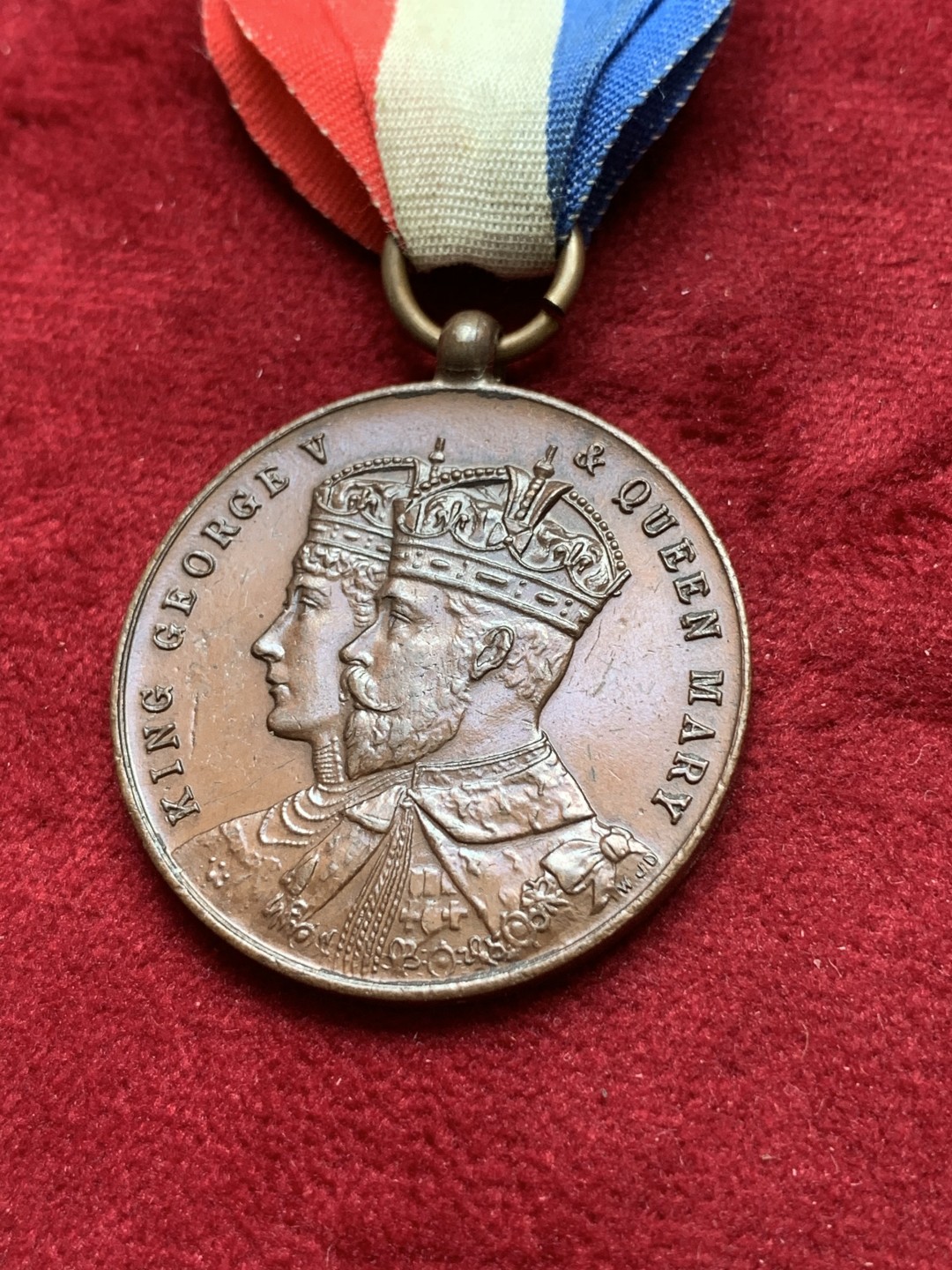 《竞宝斋》第84场-本周日，周一2场连拍（全场不限金额包邮） 1928年英国乔治五世和玛丽皇后铜质奖章 整体状态不错