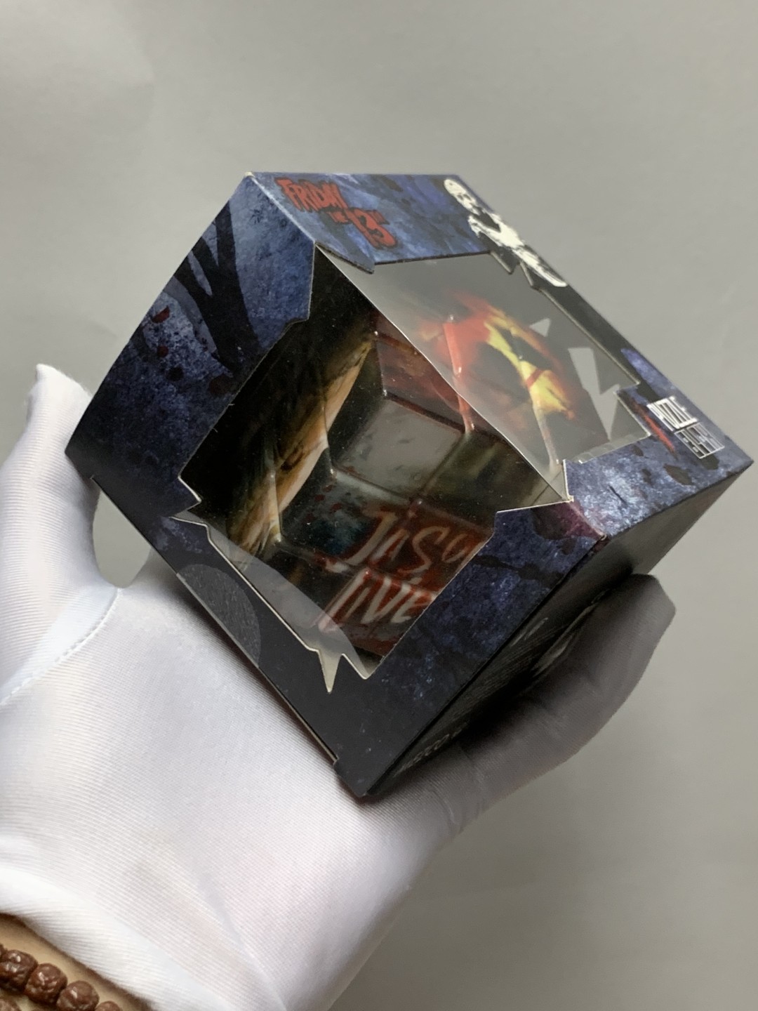 零元拍：Mezco Toyz 蚂蚁/ Puzzle Blox 3D组合益智游戏魔方：《13号星期五》杰森，全新未拆。