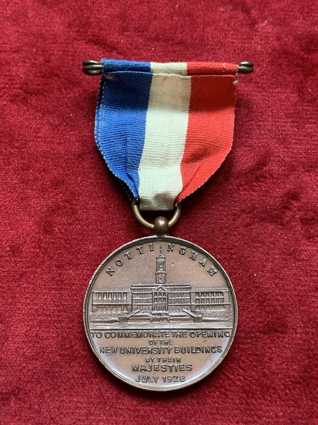 《竞宝斋》第84场-本周日，周一2场连拍（全场不限金额包邮） 1928年英国乔治五世和玛丽皇后铜质奖章 整体状态不错