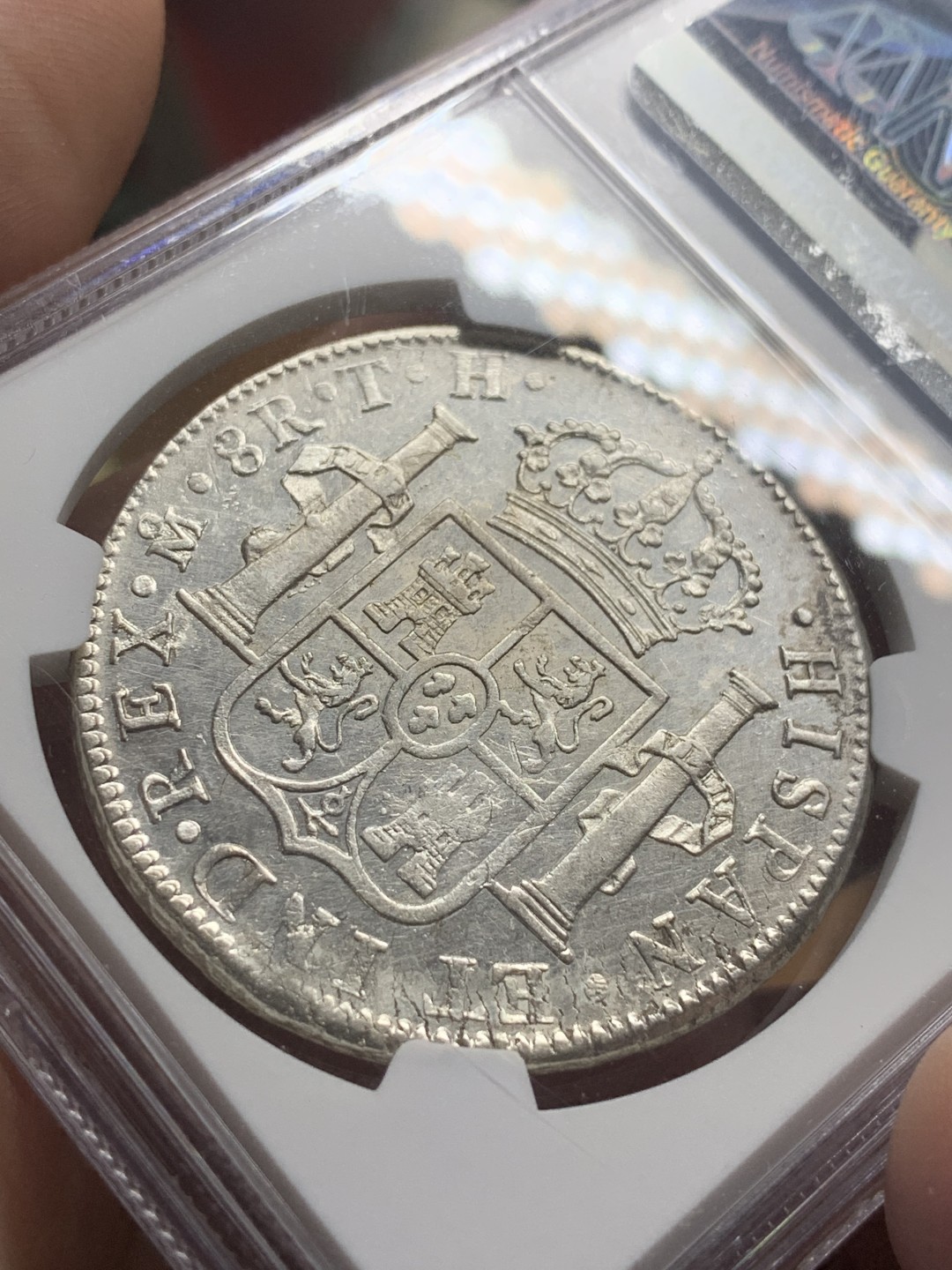 《竞宝斋》第84场-本周日，周一2场连拍（全场不限金额包邮） NGC UNC品质 墨西哥 1809年 过度年份 费七 双柱大银币 双面深打 状态不错