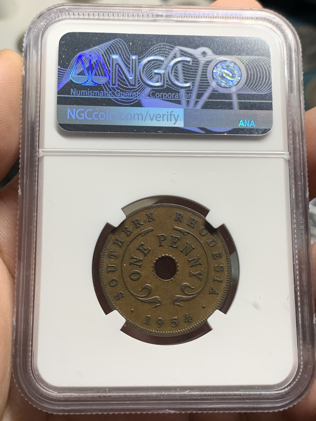 《竞宝斋》第84场-本周日，周一2场连拍（全场不限金额包邮） NGC-AU58 南罗德西亚1954年1便士。独立版别。流通充分。克书好品价格巨高。