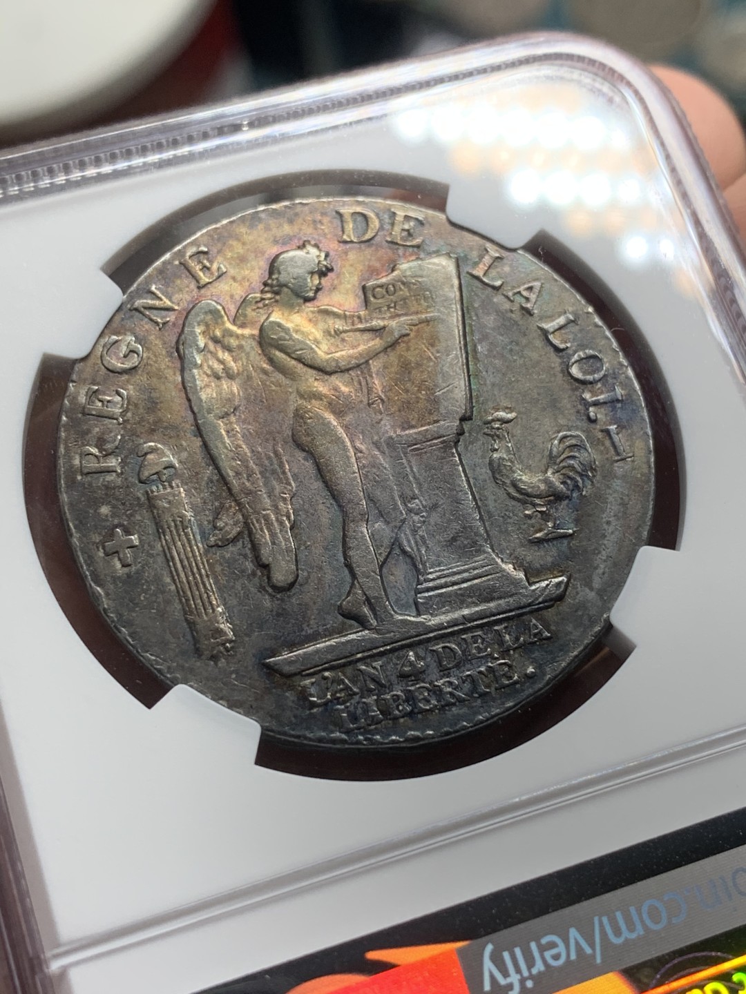 《竞宝斋》第84场-本周日，周一2场连拍（全场不限金额包邮） NGC-AU法国 1792-I年 路易十六 1ECU五彩包浆大银币 高价拿的 非常漂亮