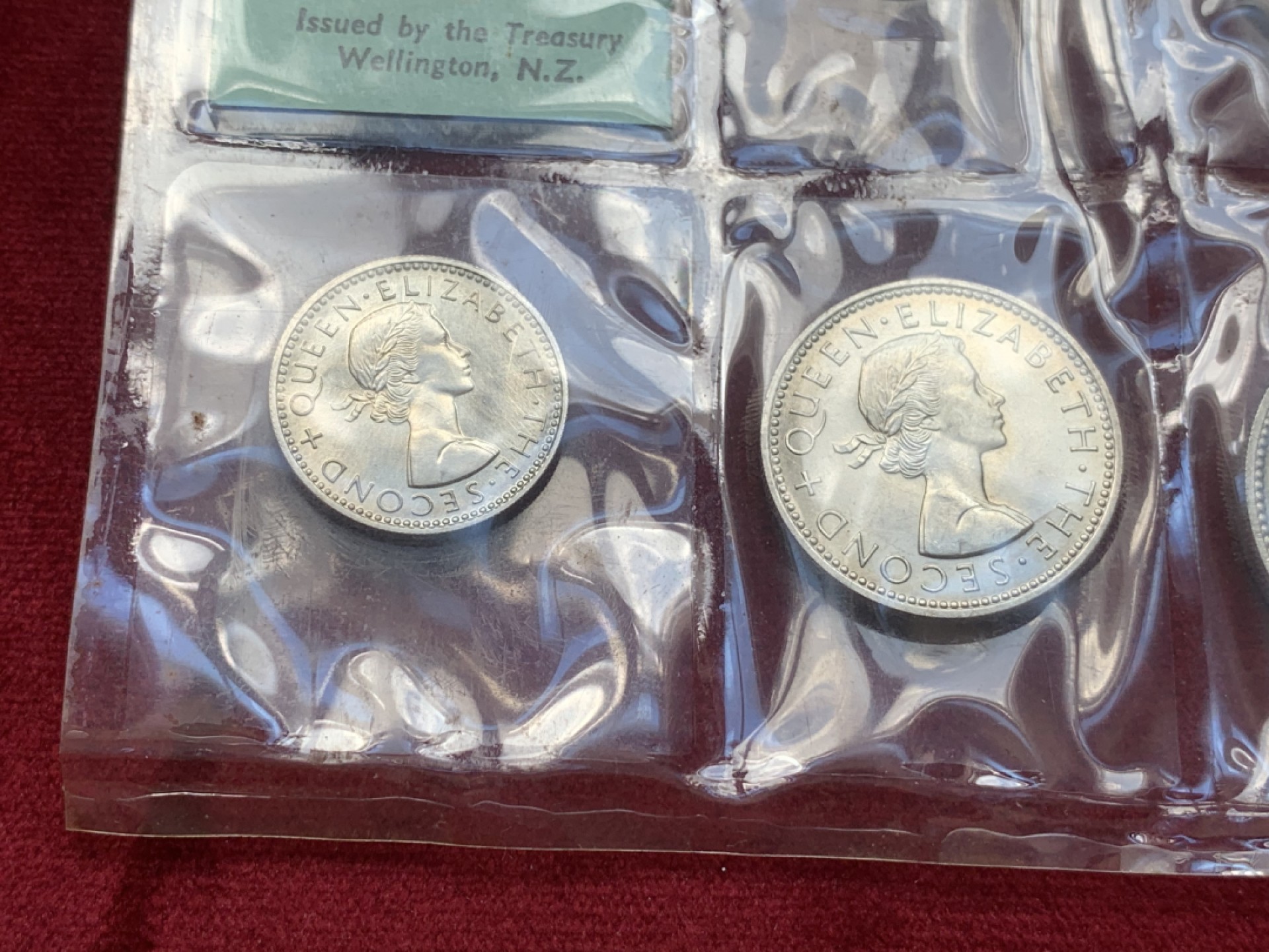 《竞宝斋》第84场-本周日，周一2场连拍（全场不限金额包邮） 1965年新西兰原封套币 最后的12进制套币 可评级品相