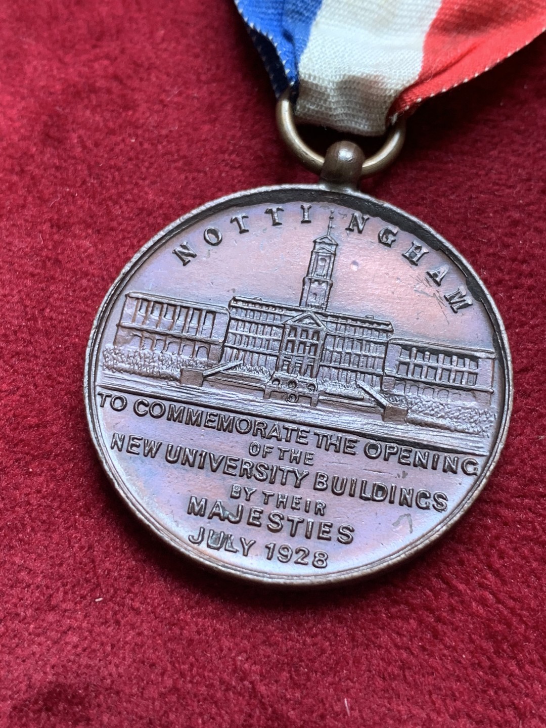 《竞宝斋》第84场-本周日，周一2场连拍（全场不限金额包邮） 1928年英国乔治五世和玛丽皇后铜质奖章 整体状态不错