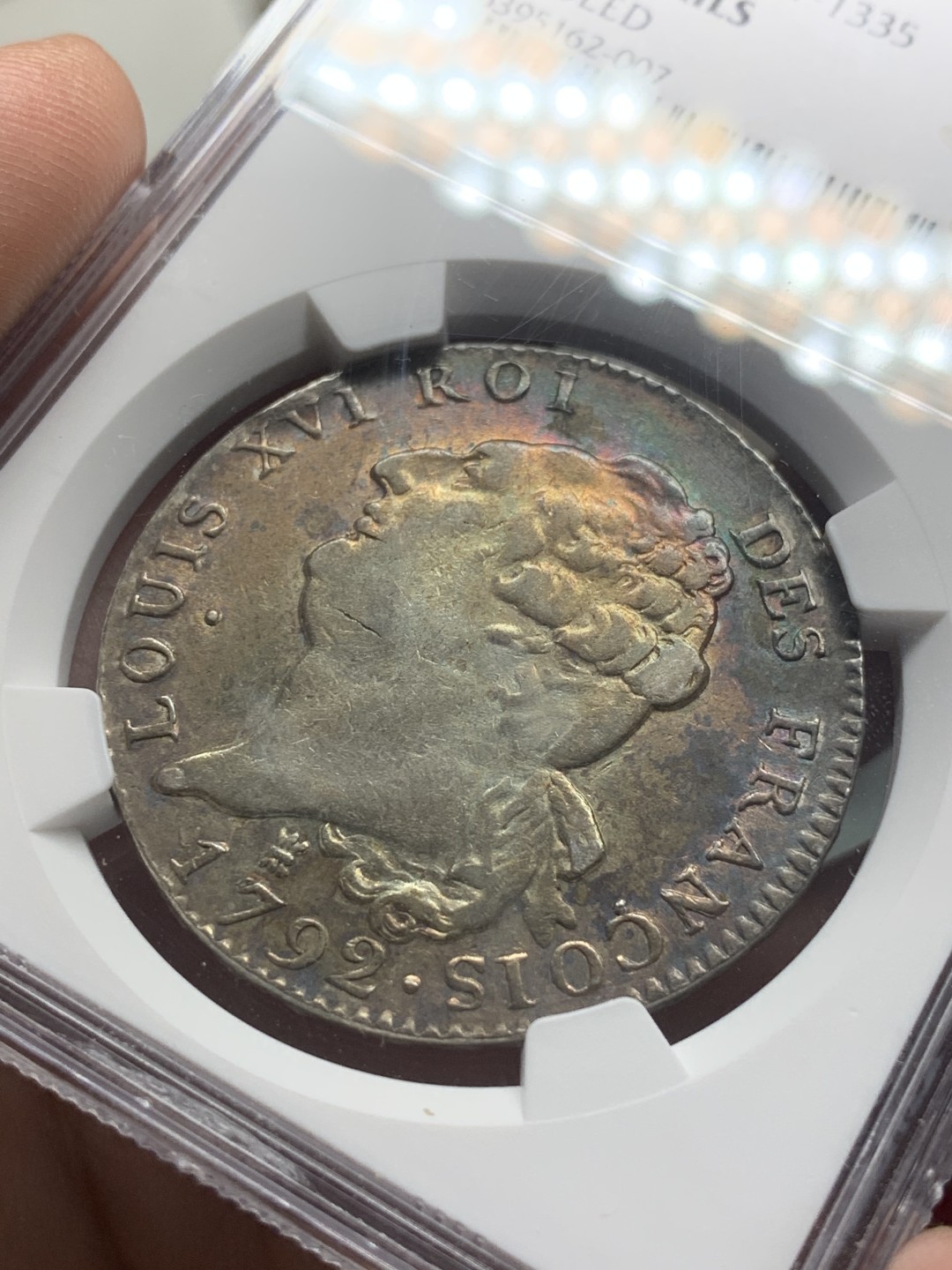 《竞宝斋》第84场-本周日，周一2场连拍（全场不限金额包邮） NGC-AU法国 1792-I年 路易十六 1ECU五彩包浆大银币 高价拿的 非常漂亮