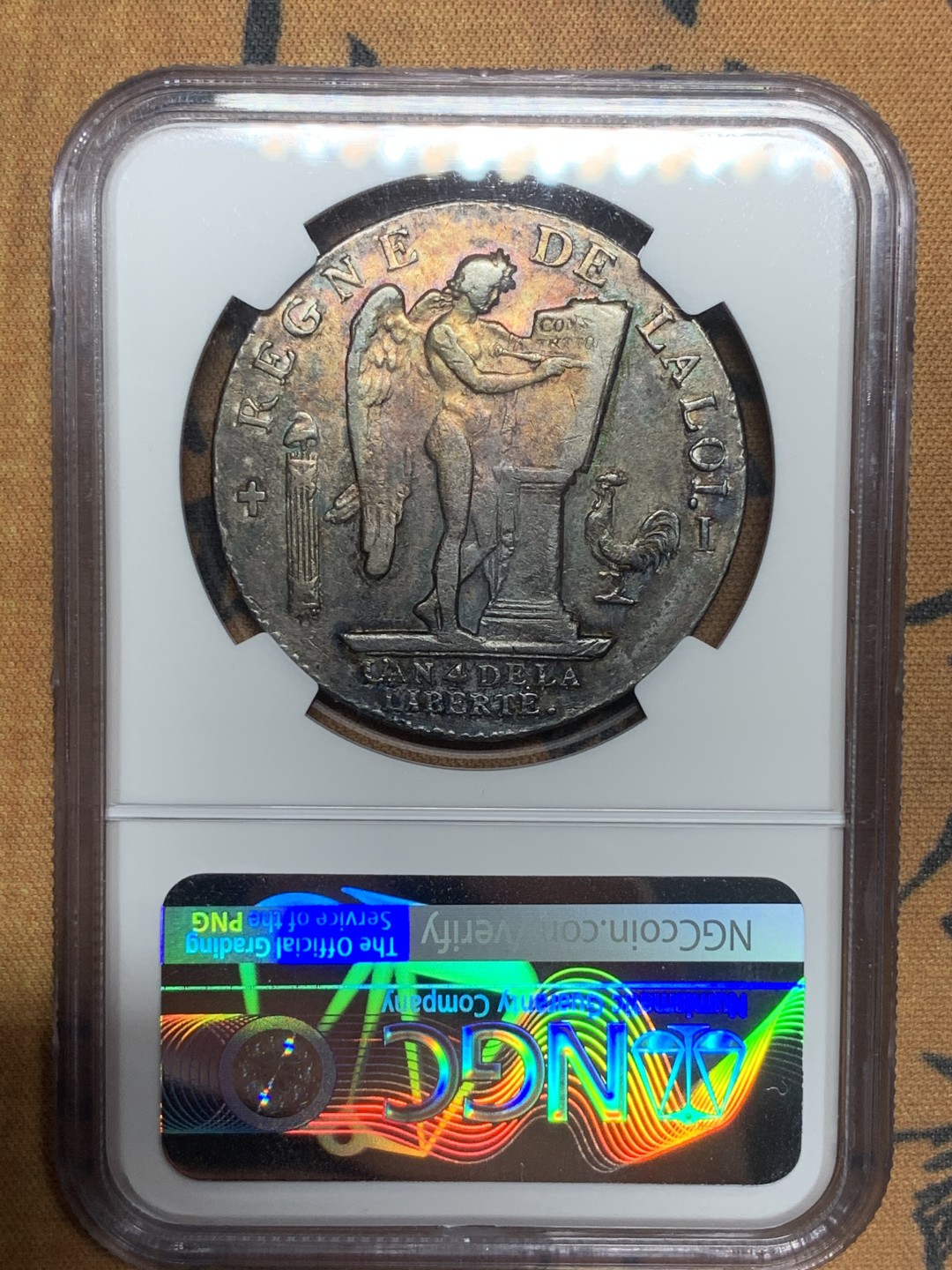 《竞宝斋》第84场-本周日，周一2场连拍（全场不限金额包邮） NGC-AU法国 1792-I年 路易十六 1ECU五彩包浆大银币 高价拿的 非常漂亮