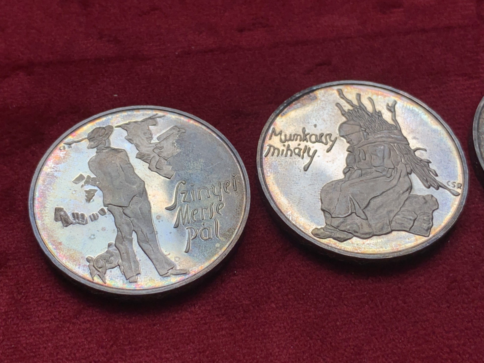 《竞宝斋》第84场-本周日，周一2场连拍（全场不限金额包邮） PROOF精美原盒包装匈牙利1976年200福林纪念银币三枚套  发行量5000枚  28.00g*3 