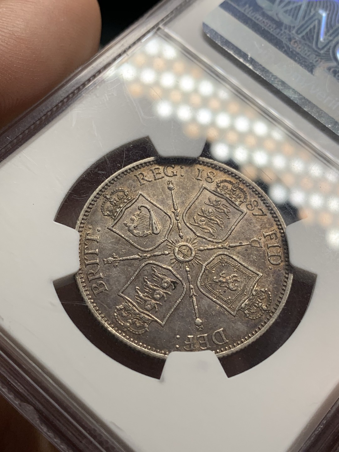 《竞宝斋》第84场-本周日，周一2场连拍（全场不限金额包邮） NGC AU53 英国 维多利亚女王 1887年 福林 银币 原味包浆