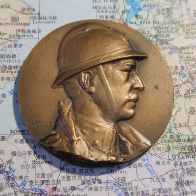 gush小明220811 卢森堡大公铜章 高浮雕，边缘一些小磕碰