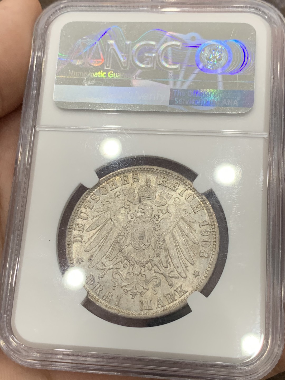 《竞宝斋》第84场-本周日，周一2场连拍（全场不限金额包邮） NGC-MS65 德国 1908年J版汉堡3马克。精美高分一步到位。