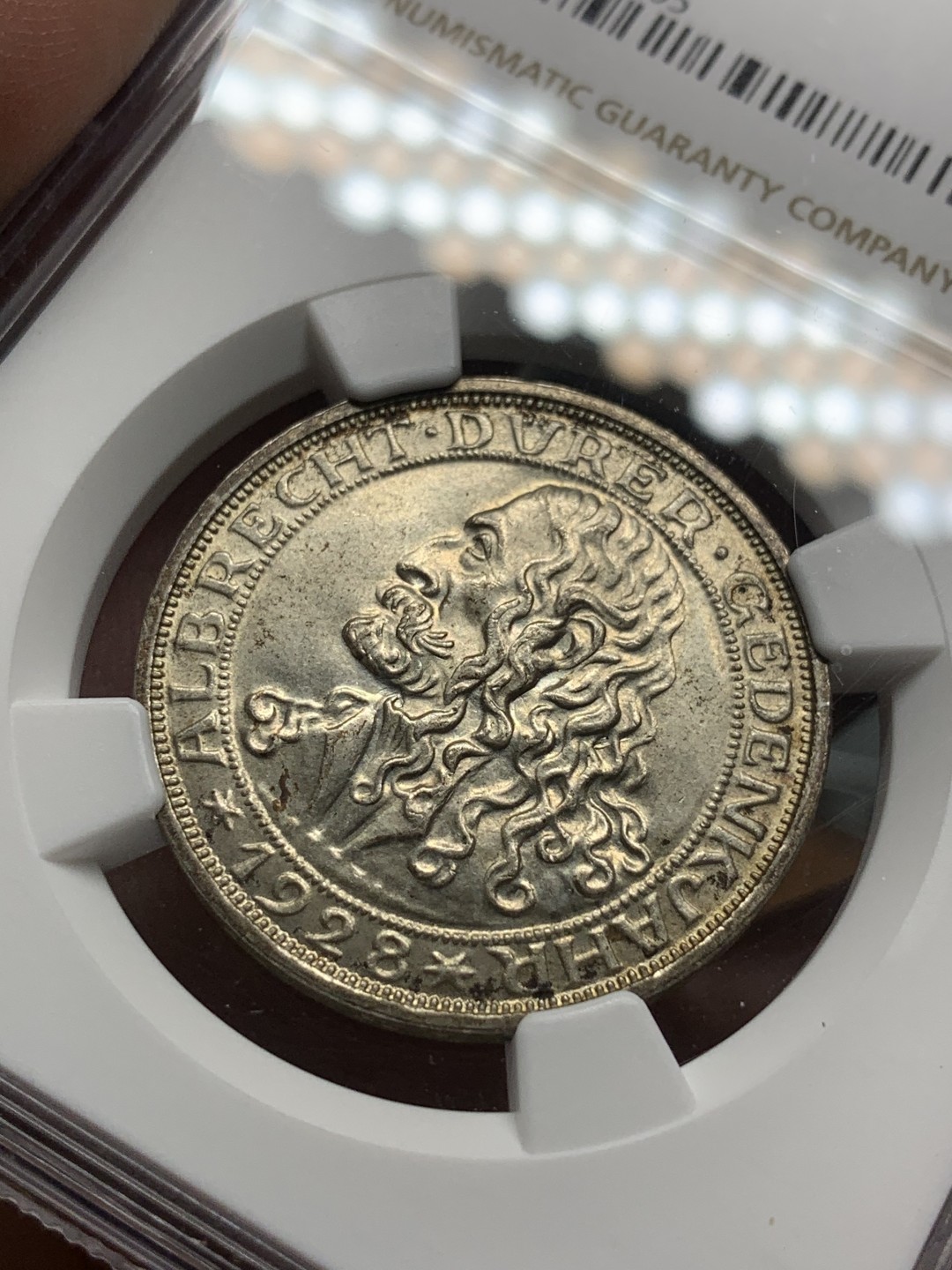 《竞宝斋》第84场-本周日，周一2场连拍（全场不限金额包邮） NGC-MS65 德国魏玛共和国 1928-D年 丢勒 3马克银币 一流的状态 非常少见的东西