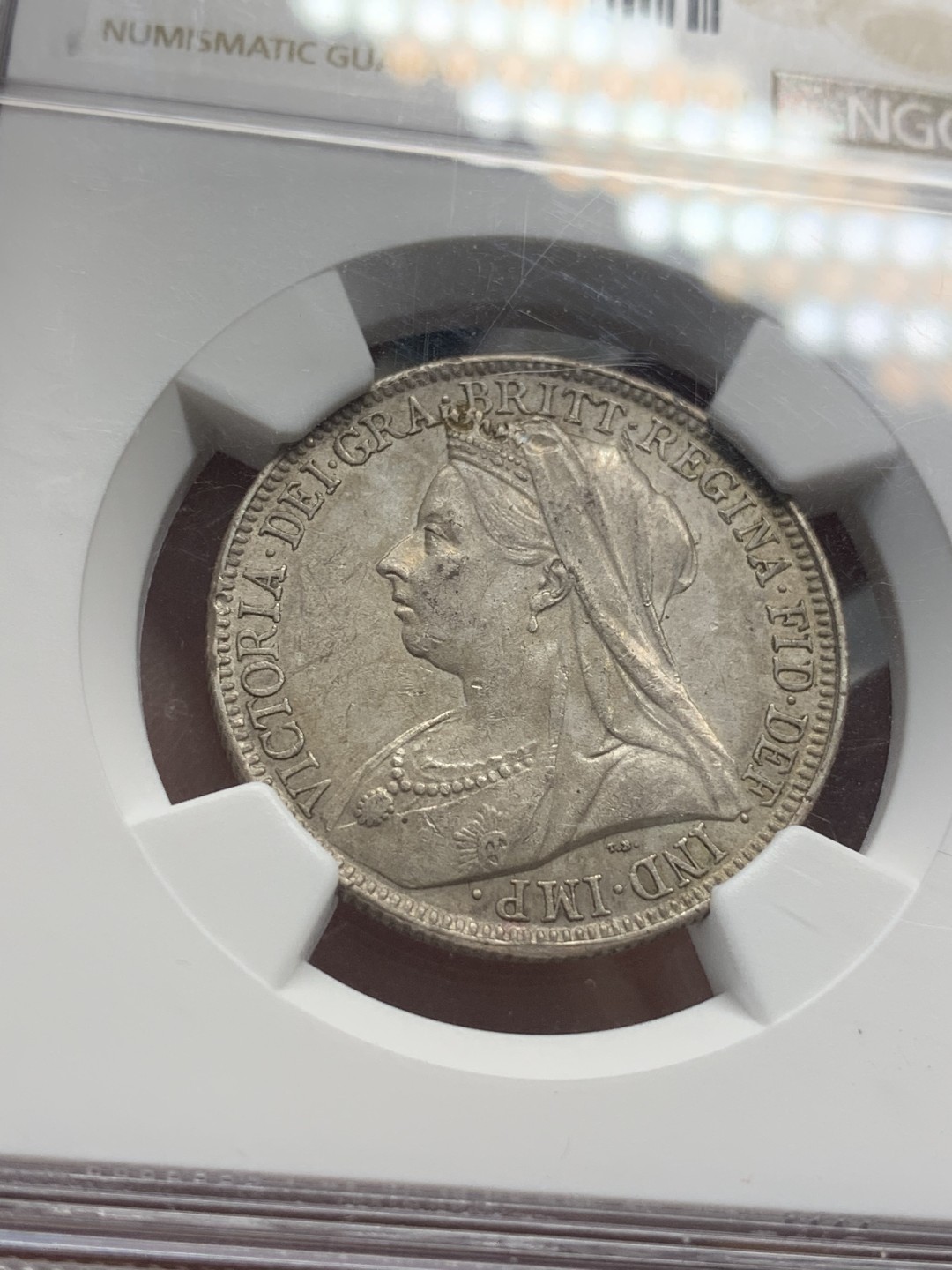 《竞宝斋》第84场-本周日，周一2场连拍（全场不限金额包邮） NGC-MS61 英国 1898年 老维披纱2先令 银币 原味包浆