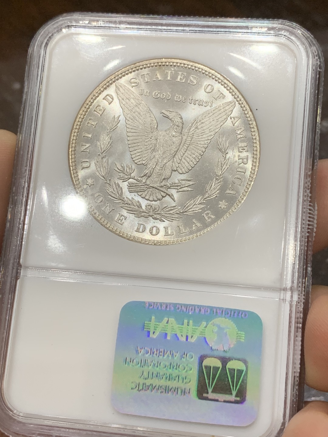 《竞宝斋》第84场-本周日，周一2场连拍（全场不限金额包邮） NGC-MS65 美国 1885年P版 1美元 摩根银币 收藏级摩根，NGC老盒 底板光度宛如丝绸一般顺滑