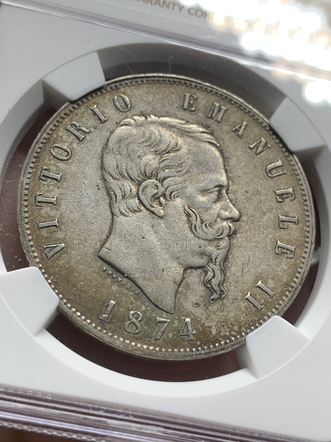 《竞宝斋》第84场-本周日，周一2场连拍（全场不限金额包邮） NGC-AU55 意大利1874年 艾曼纽尔二世 5里拉大银币 原味包浆