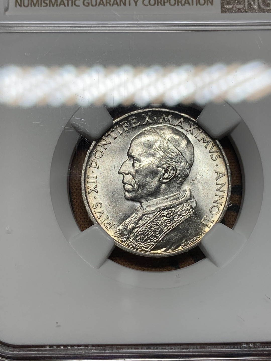 《竞宝斋》第84场-本周日，周一2场连拍（全场不限金额包邮） NGC-MS63 梵蒂冈 1940年 教皇小船5里拉银币 顶级原光好品