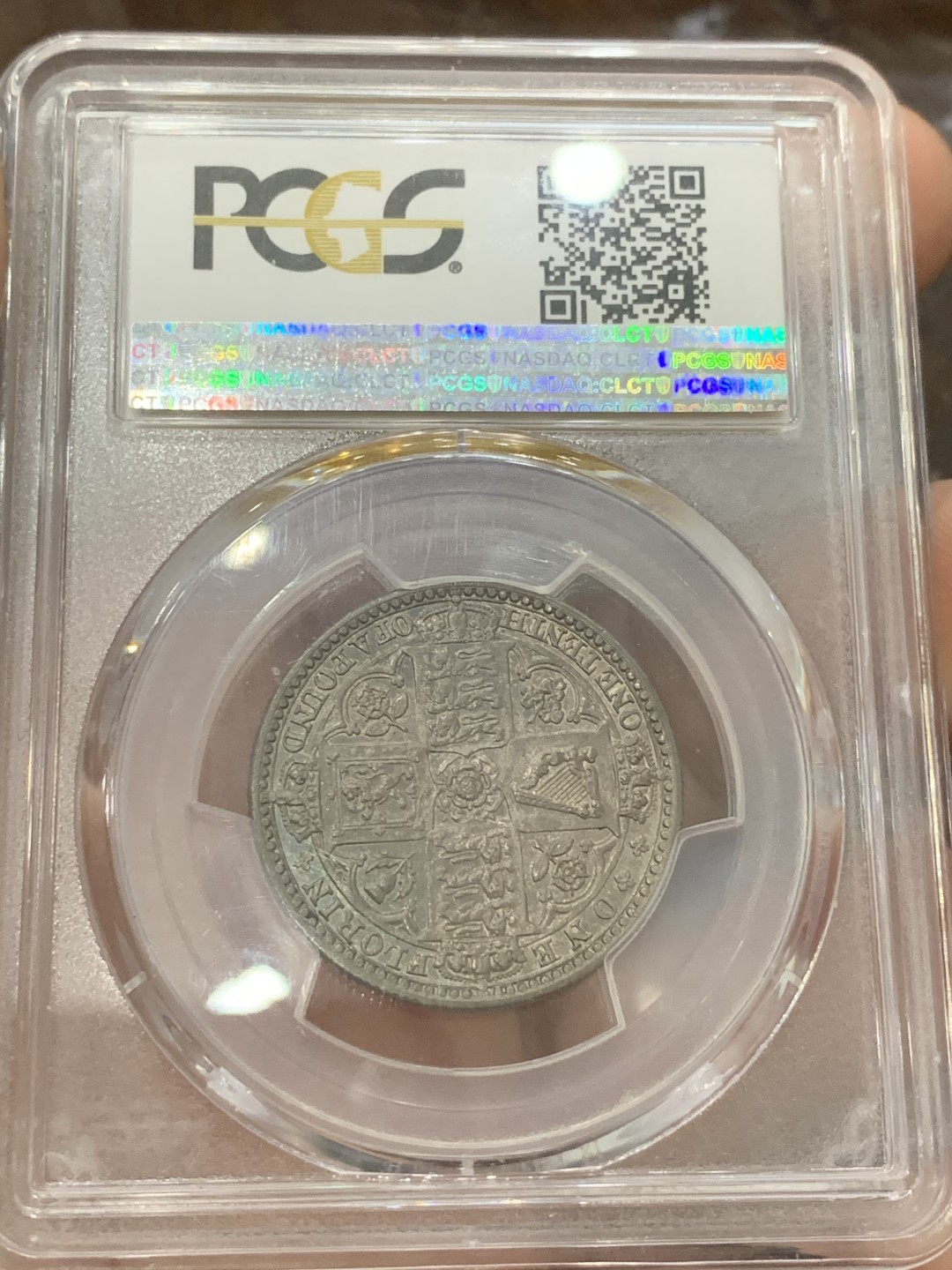 《竞宝斋》第84场-本周日，周一2场连拍（全场不限金额包邮） PCGS-AU58 英国1849年 无神佛洛林 包浆深色醇厚少许带彩 背面小狮子深打非常难得 比有的MS打的都好 非常不错的一颗 持续上涨的品种 