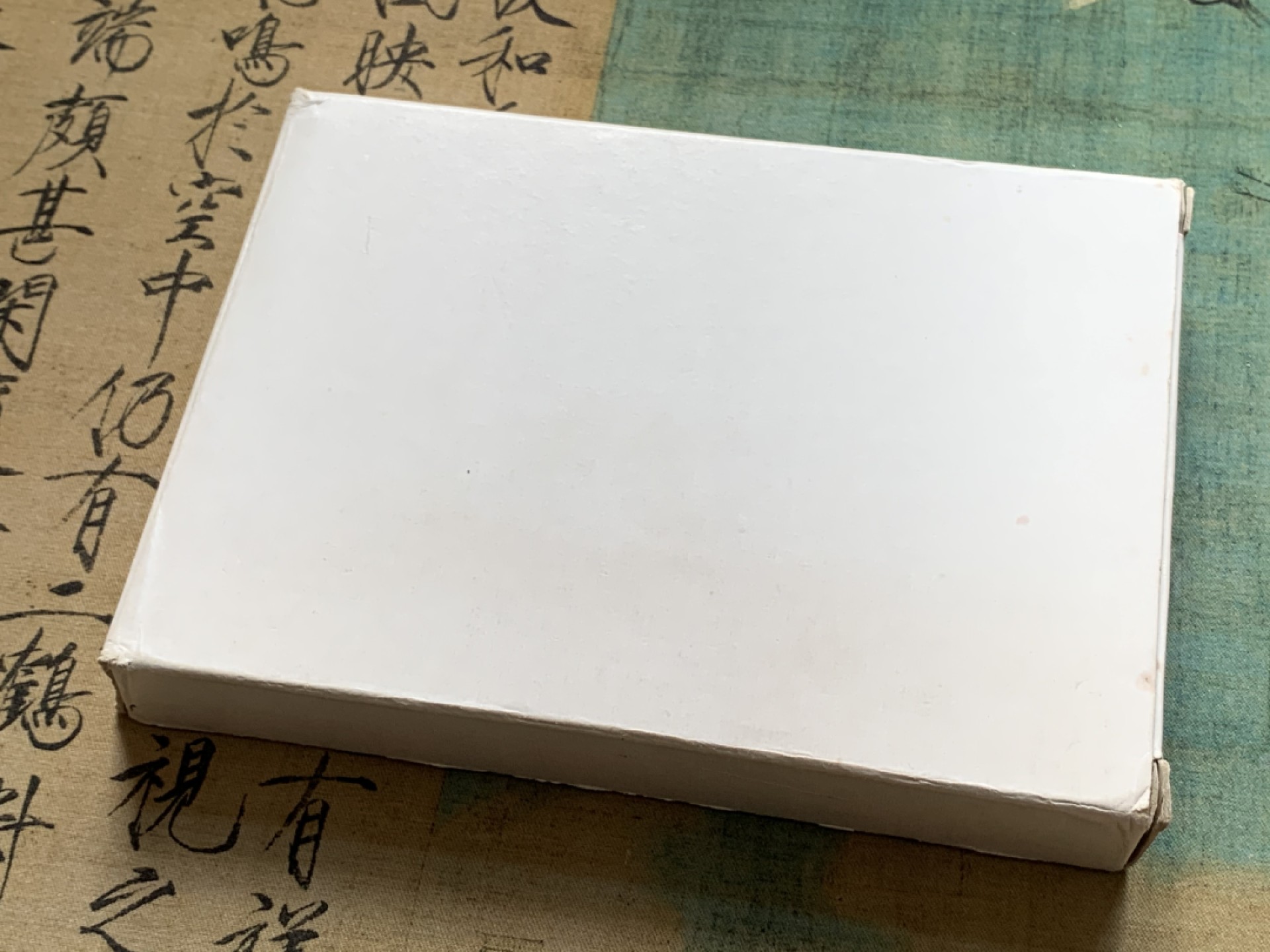 《竞宝斋》第84场-本周日，周一2场连拍（全场不限金额包邮） PROOF原盒装证书英属格恩济1985年8枚套币  发行量2500套