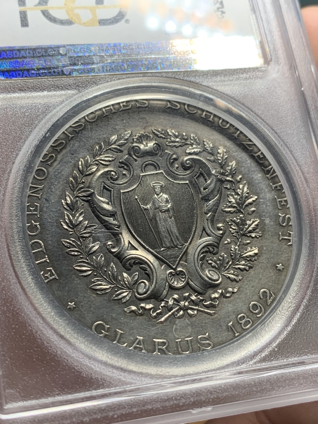 《竞宝斋》第84场-本周日，周一2场连拍（全场不限金额包邮） PCGS SP62 瑞士1892年格拉鲁斯射击节女神高浮雕大银章 精美镜面高浮雕