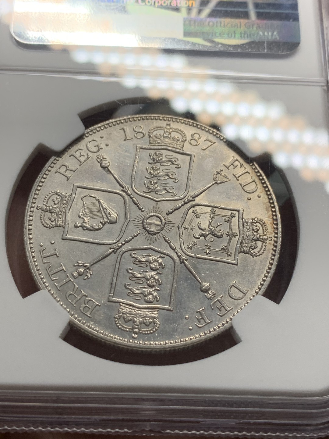 《竞宝斋》第84场-本周日，周一2场连拍（全场不限金额包邮） NGC严评 UNC 1887英国维多利亚4S双福林银币，（仅在1887-1890年间铸造），底板光洁细节深峻，无磕碰，年份日期阿拉伯数字1