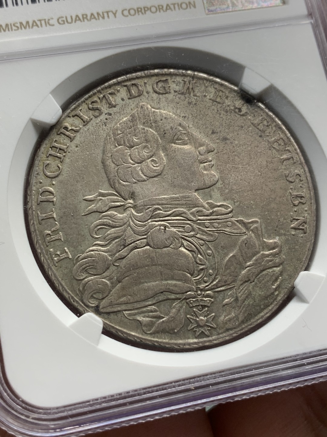 《竞宝斋》第84场-本周日，周一2场连拍（全场不限金额包邮） NGC-XF 神圣罗马帝国 勃兰登堡-拜罗伊特 1766年 1泰勒 银币 图案细节清晰 霍亨索伦家族 盔甲头像 双狮扶复杂盾徽