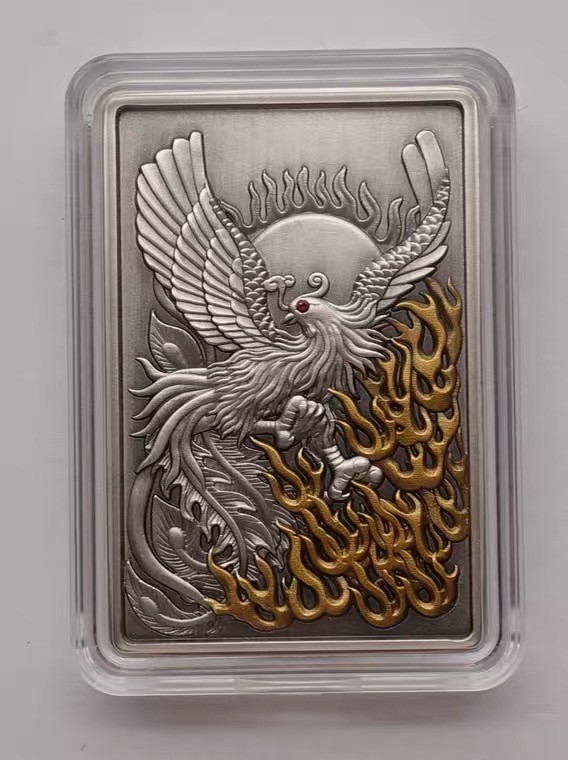 金银币专拍场 中国钱币.2021年吉祥龙凤仿古纪念章.规格30*45mm.镶嵌红宝石