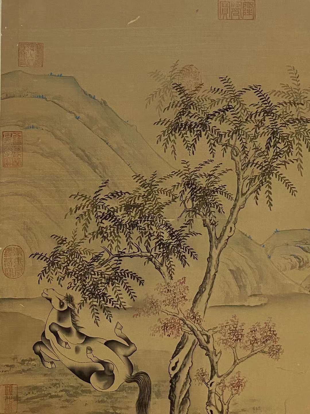 郎士宁绢本八骏图立轴