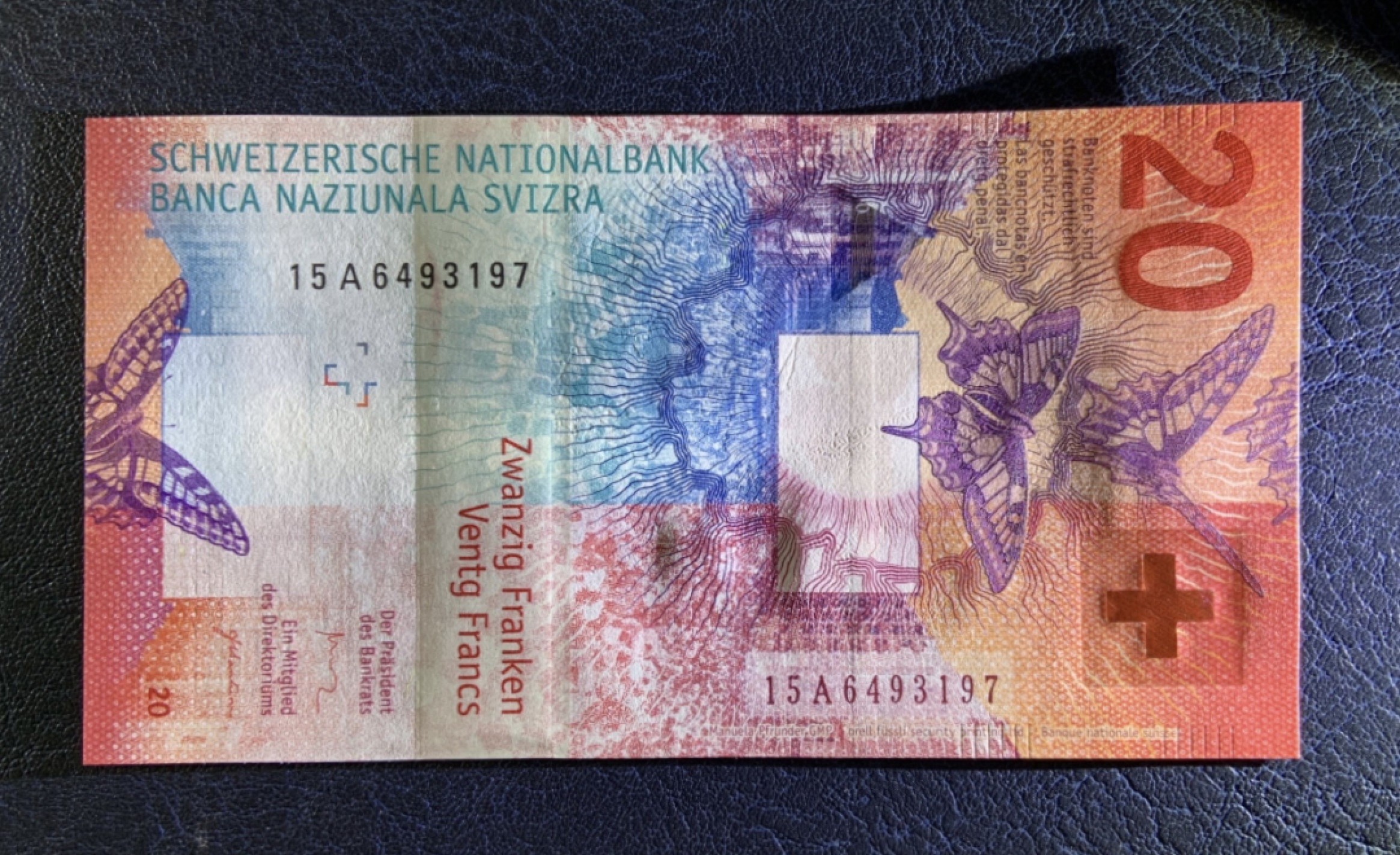 收藏联盟Quantum Auction 第184期拍卖(已更新) 瑞士2015年20法郎 品相全新UNC 首年份A冠 多面的瑞士之光科技